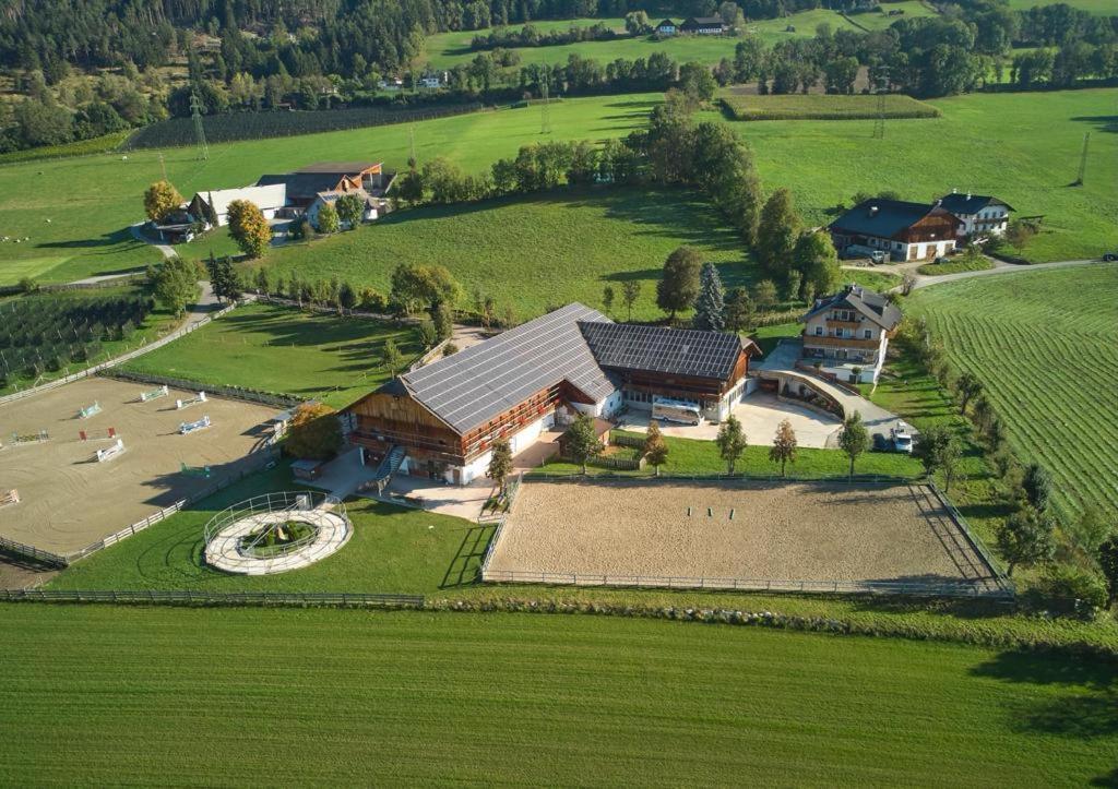 Schoenhuberhof Apartment Panoramablick Brunico Eksteriør billede